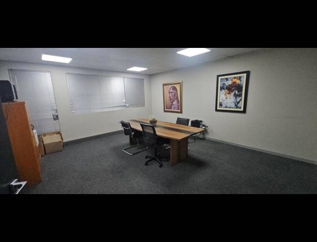 BUSINESS PROPERTY TO RENT IN MIDRIDGE PARK